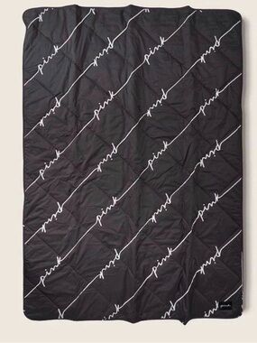 VS PINK DEADSTOCK PACKABLE QUILTED BLANKET THROW COMFORTER BLACK SCRIPT LOGO NWT